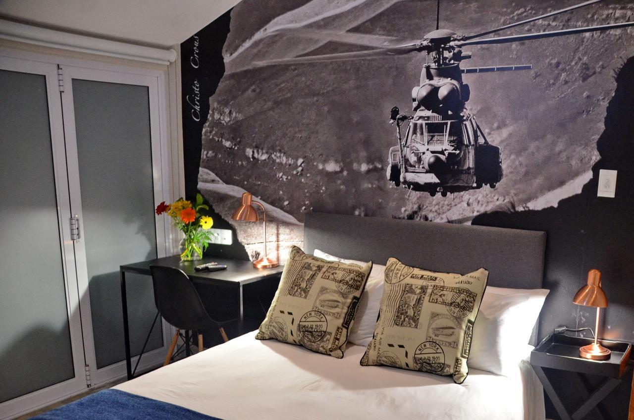Chopper Corner Bed & Breakfast La Lucia Bagian luar foto