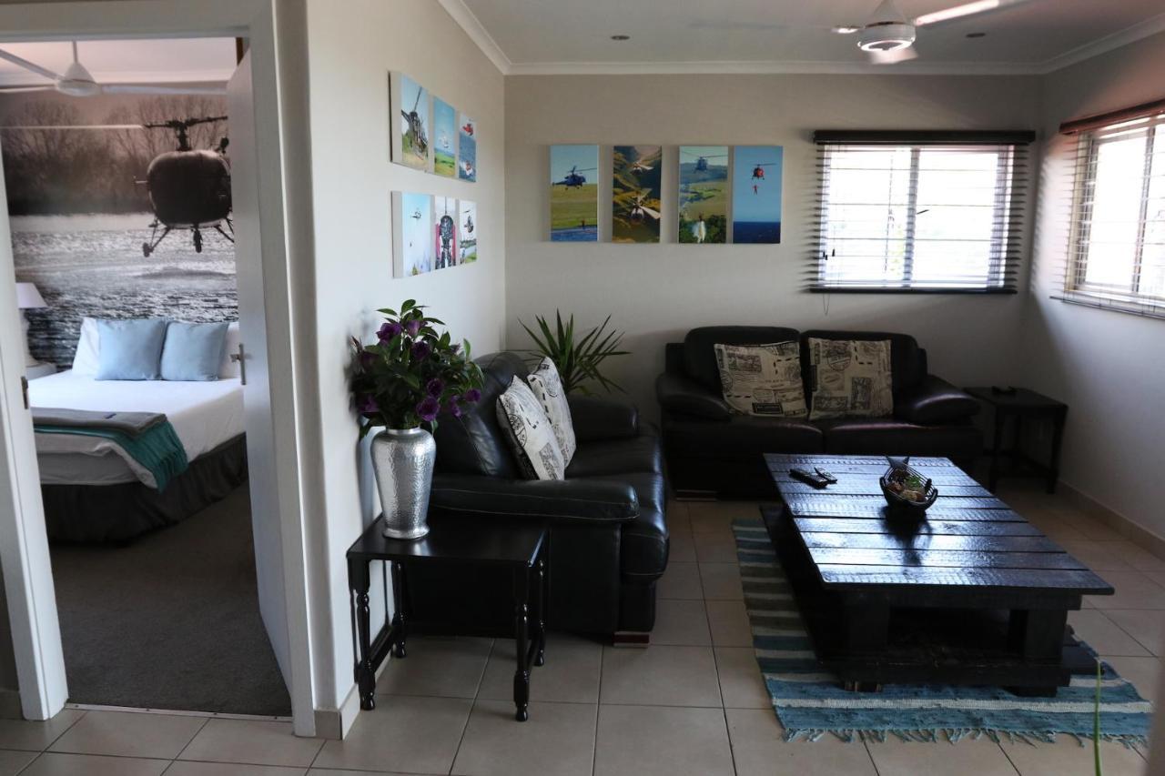 Chopper Corner Bed & Breakfast La Lucia Bagian luar foto