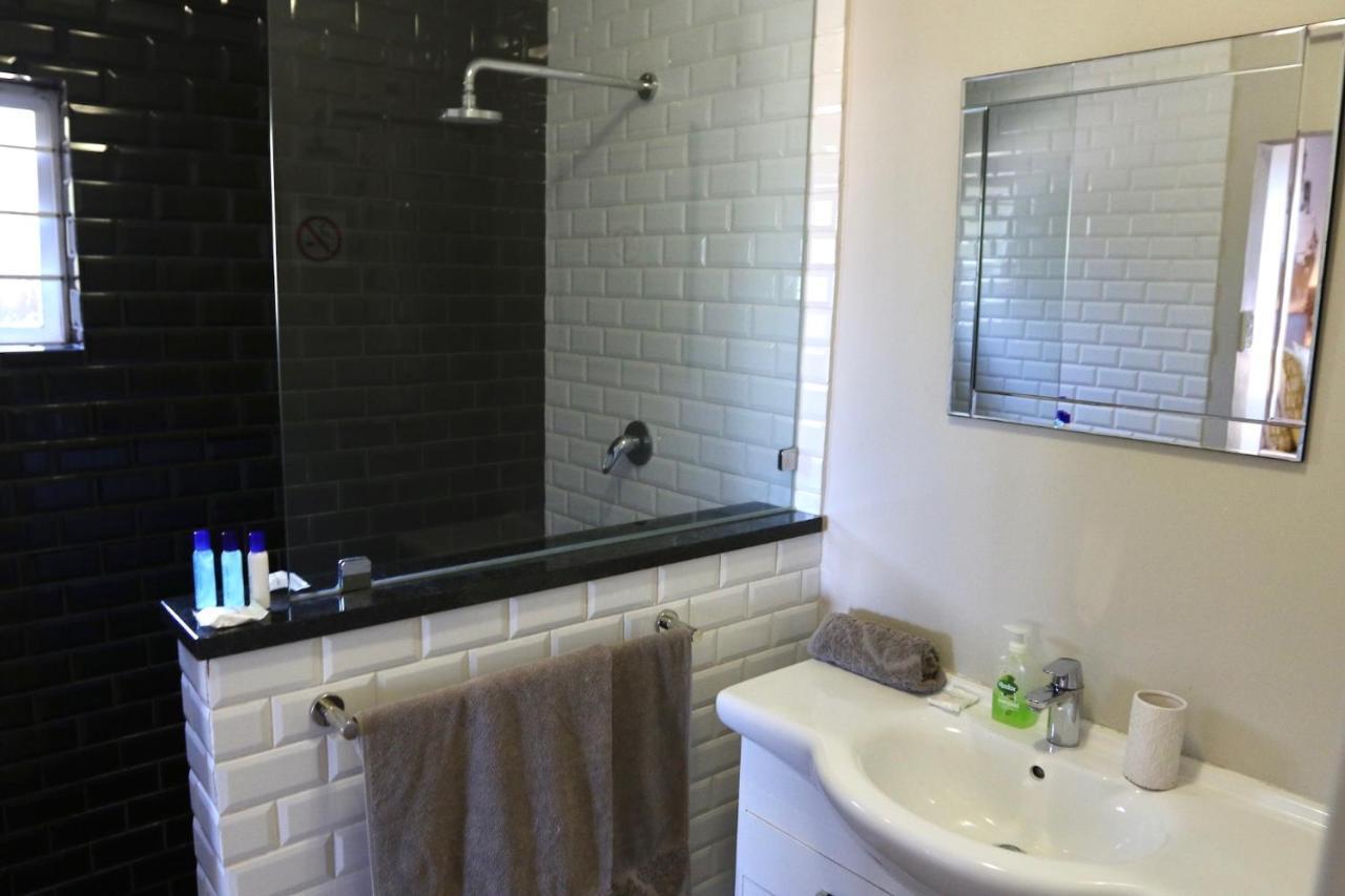Chopper Corner Bed & Breakfast La Lucia Bagian luar foto