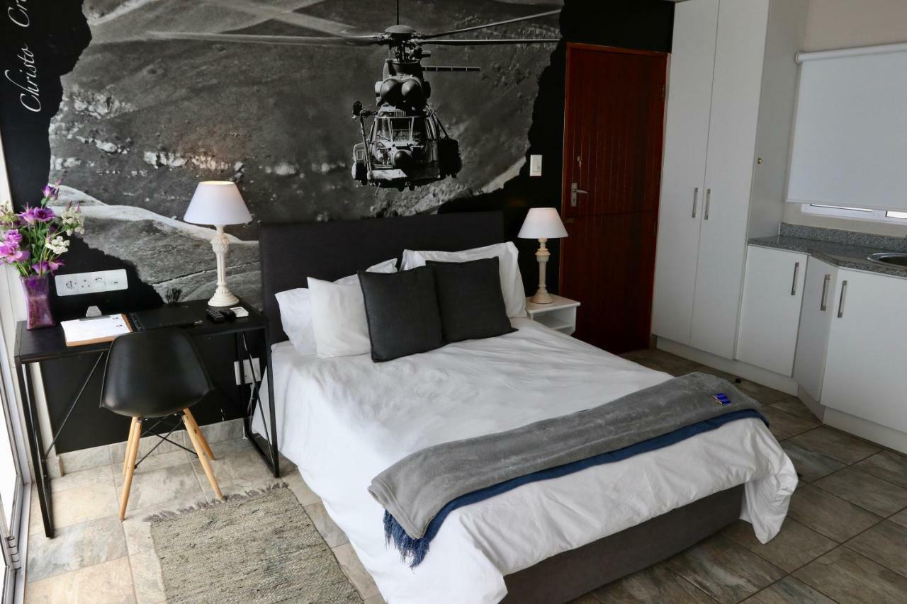 Chopper Corner Bed & Breakfast La Lucia Bagian luar foto