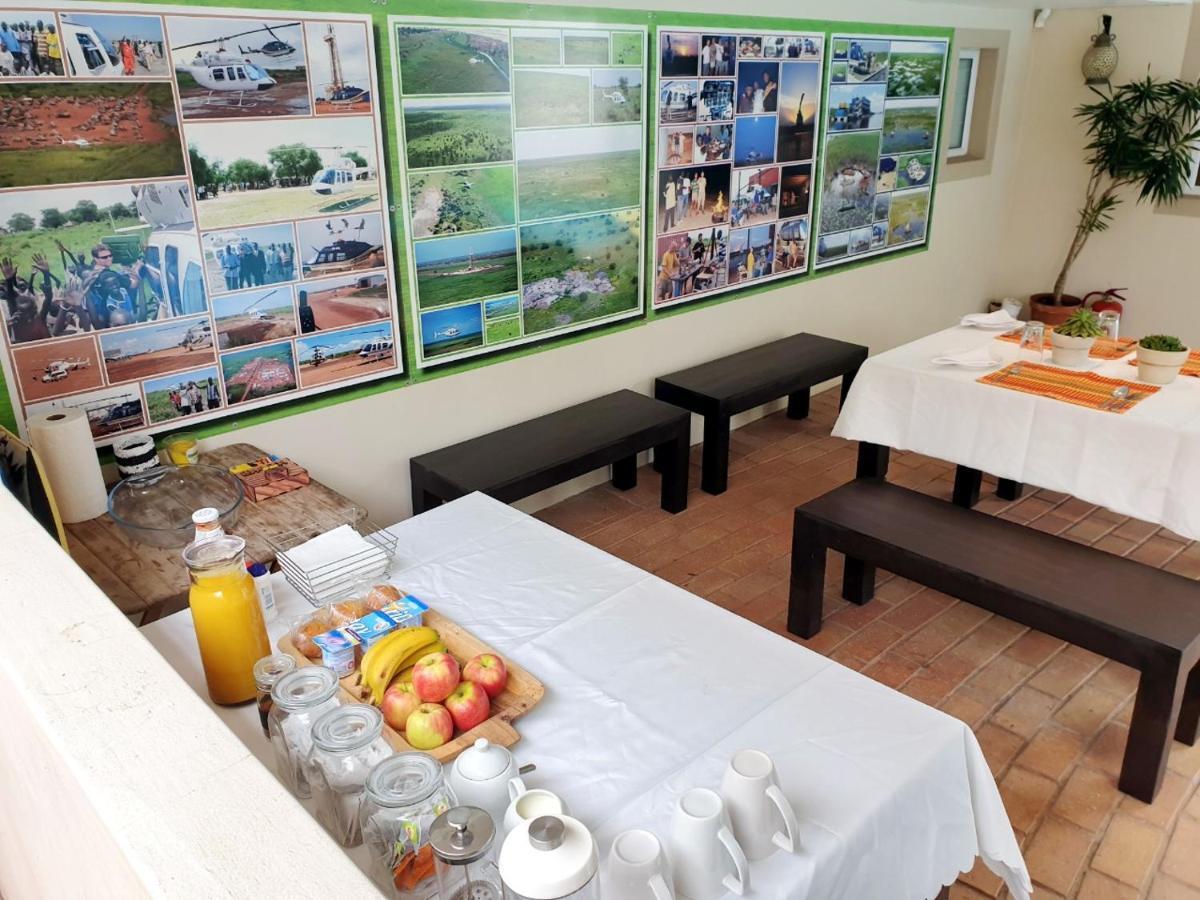 Chopper Corner Bed & Breakfast La Lucia Bagian luar foto